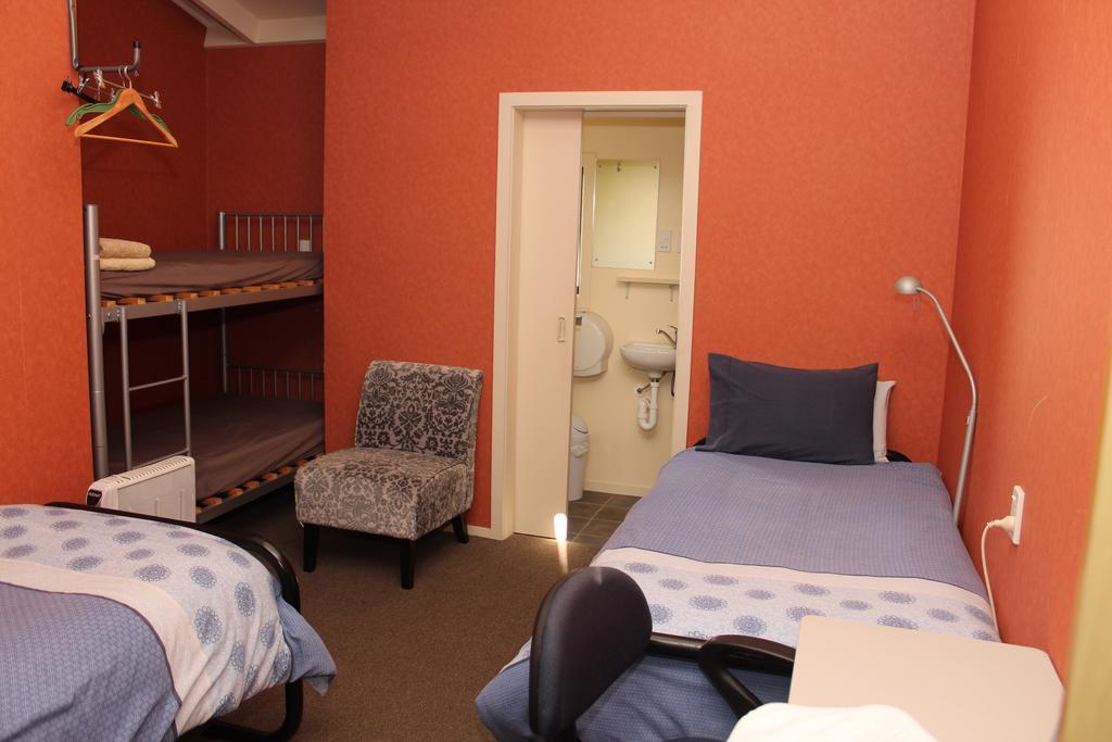 Central City Camping Park Invercargill Room photo